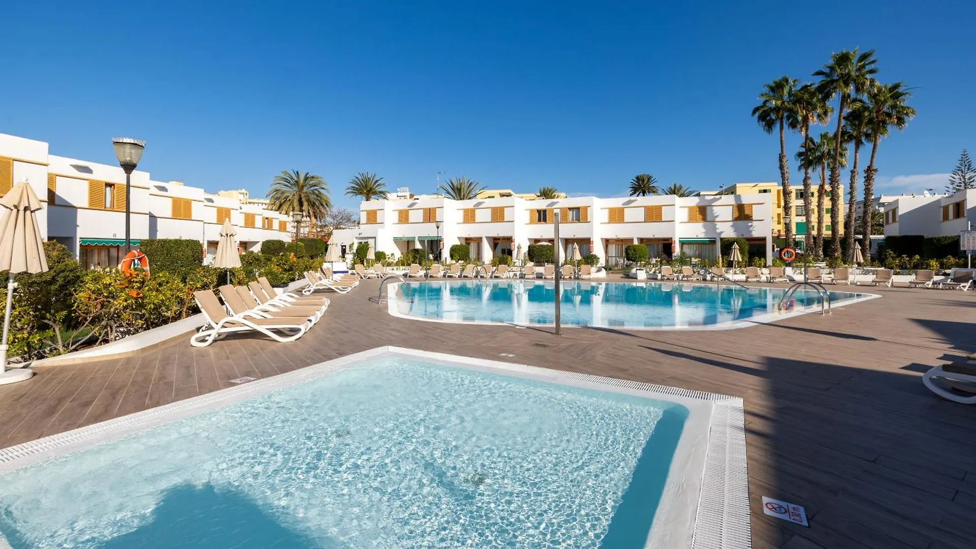 Rt-Las Brisas contacts